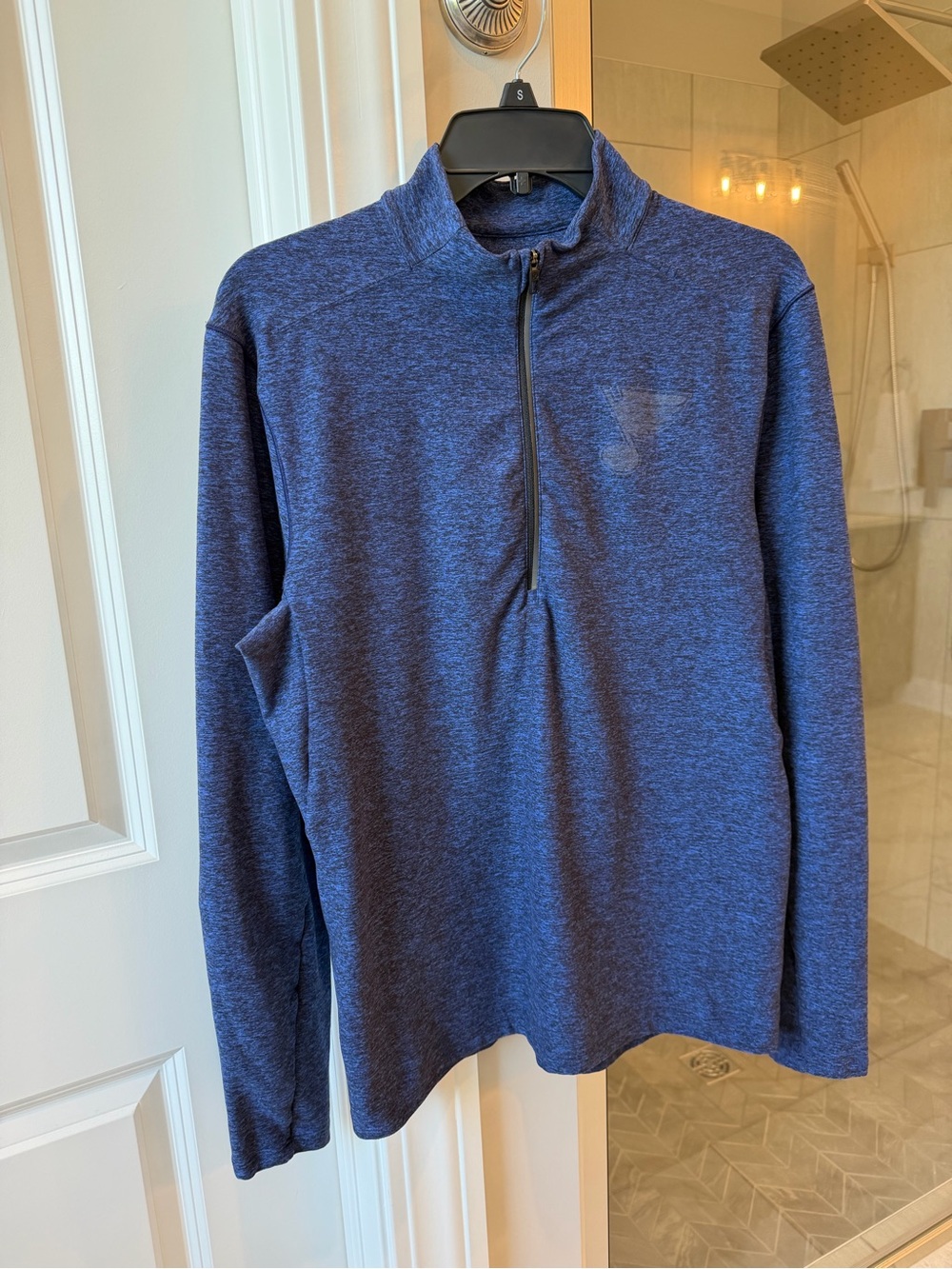Mens Lululemon St. Louis Blues Hockey Surge Warm 1/2 Zip Pull Over Size M